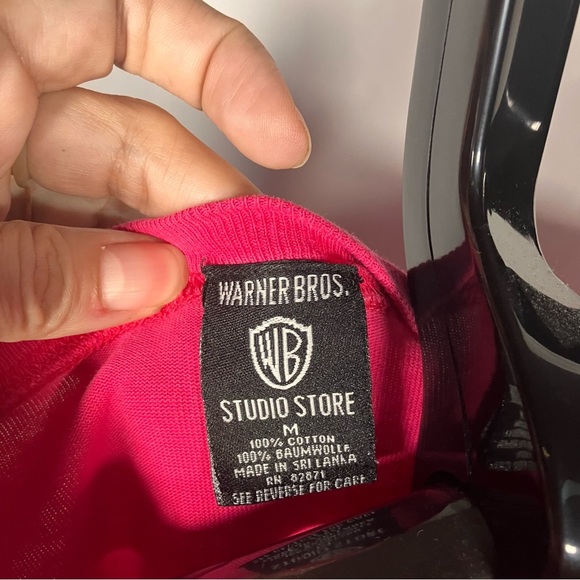 90's Vintage Embroidery Warner Bros Pink Short Sleeve Tee with Cartoon Graphic M - Picture 3 of 4